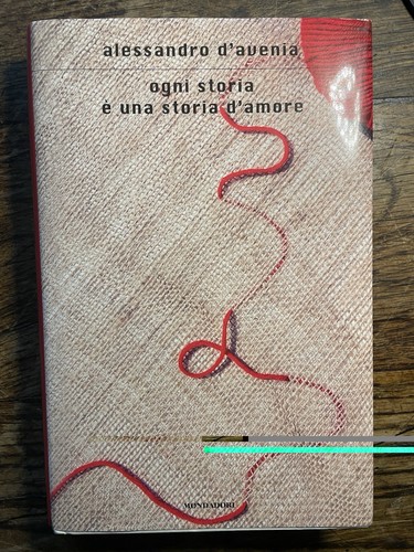 Ogni storia una - storia, e'